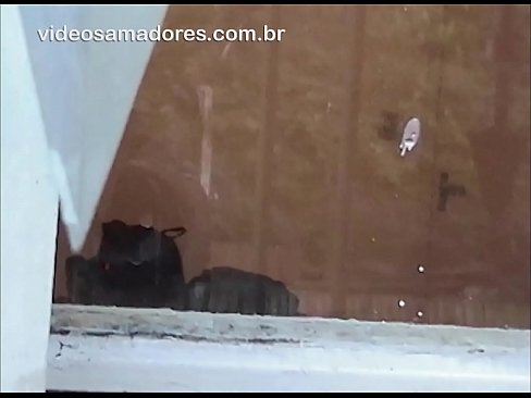 ❤️ Homem excitado a ver a sua namorada com outro tipo, a gravar um vídeo sem perturbar o casal ❌ Porno em nós ☑
